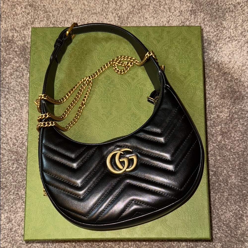 Gucci Black Leather Shoulder Bag